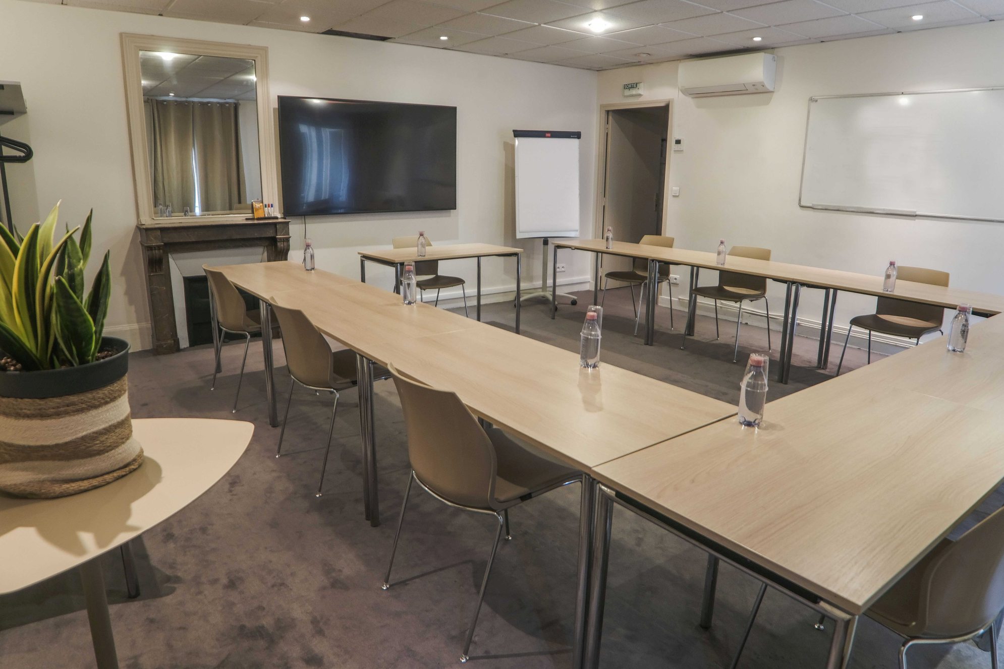 Salle d'Estienne d’Orves à Paris 9, disposition modulable